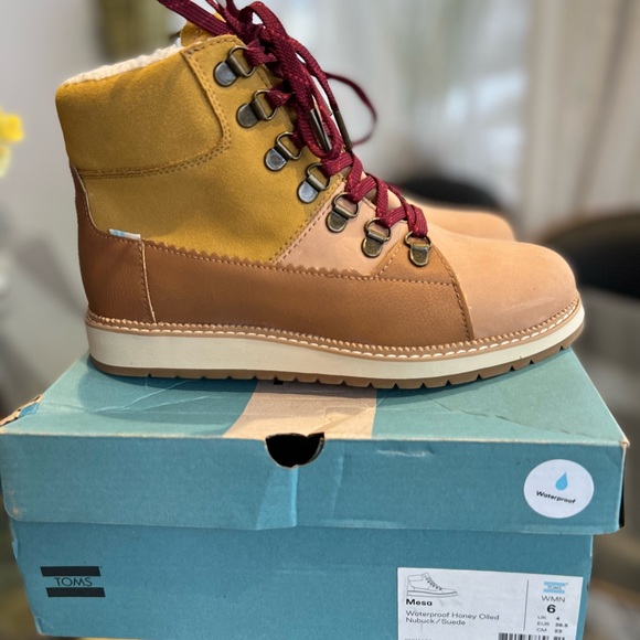 COPY - Toms women’s boots size 6 - Picture 6 of 7